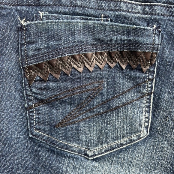 Hot Swag Women’s Blue Denim Jeans with Patches Tapered Leg Size 22W 2% Spandex - Picture 6 of 7